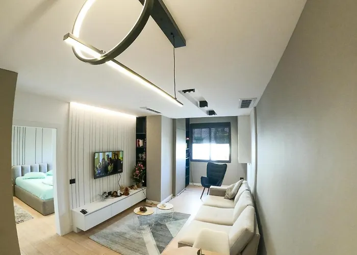 Roza\'S Apartment Tirana Center